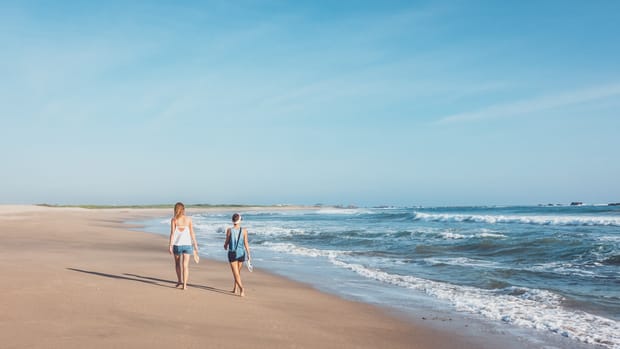 It’s Not Goodbye, It’s Just Until Next Time – Sailing With Friends